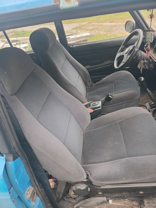 Продам авто по запчастинам, двигун 1.7 нива. Самовивіз