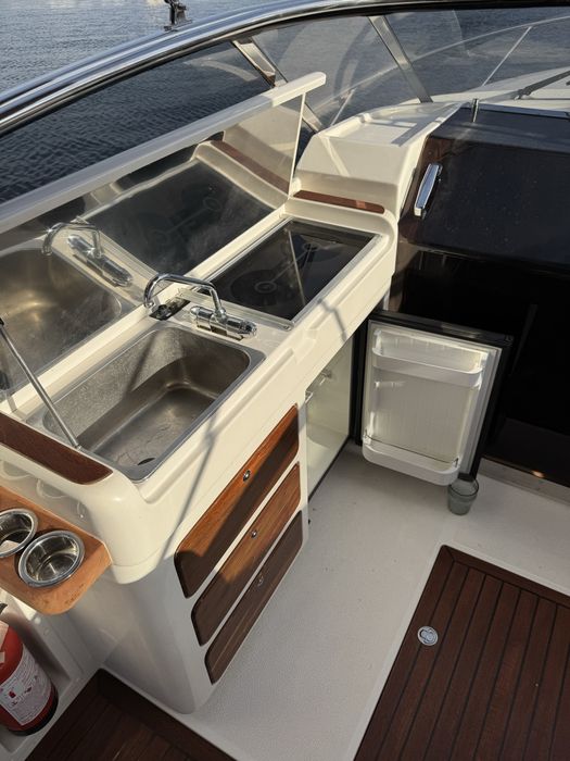 Катер Marex 270 Estremo