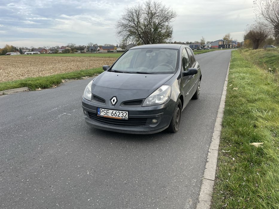 Renault clio III 2005 1.6 16v gaz doinwestowany.