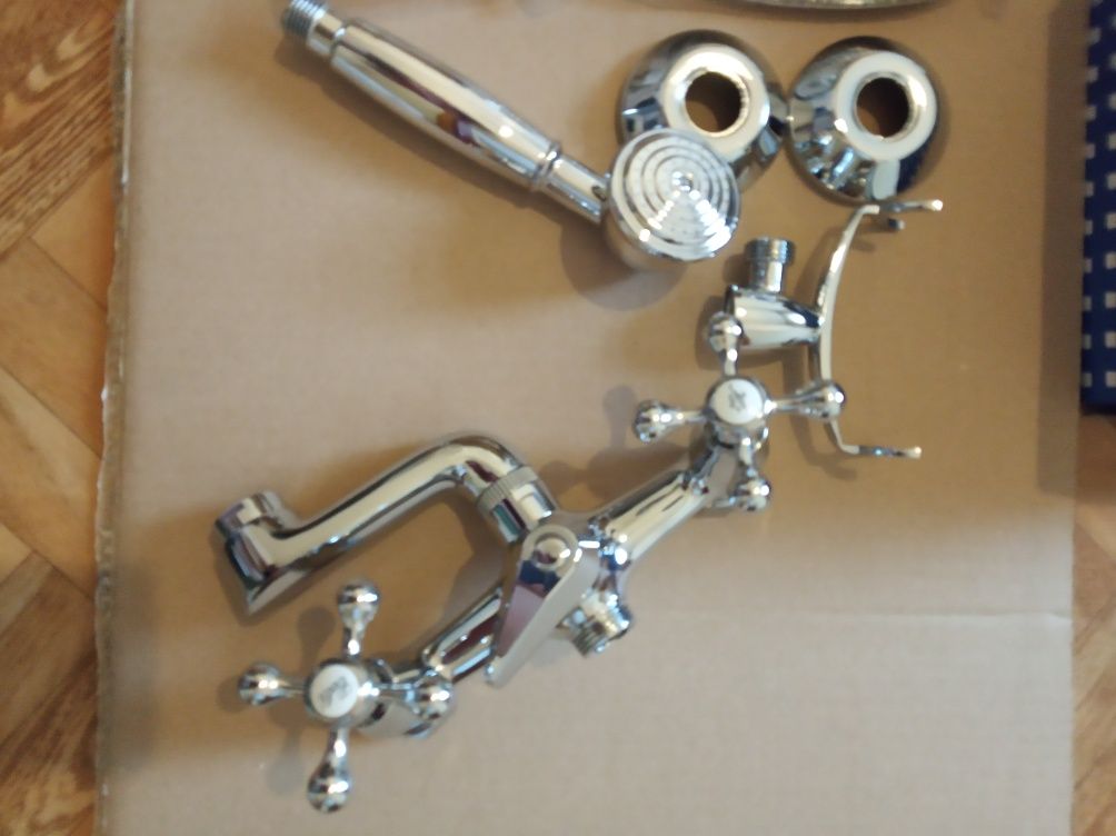 Bateria retro wannowa ruchoma wylewka.