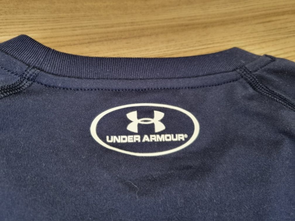 Koszulka bluzka Under armour M 38