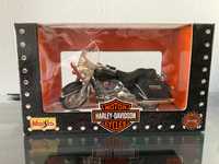 Miniatura mota Harley-Davidson FLHR Road King