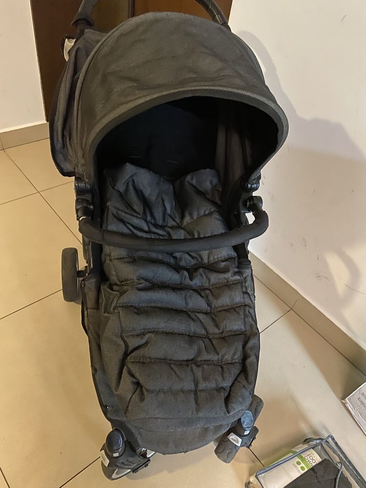 baby jogger city mini 4w z pałąkiem gondola i śpiworkiem