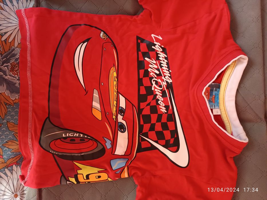 T-shirts criança