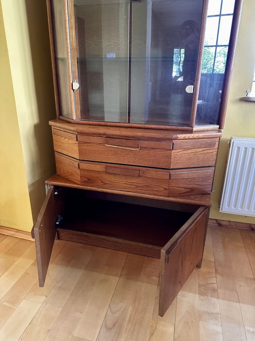 Vintage witryna z przeszkolnymi drzwiczkami z zestawu