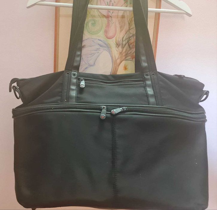 Сумка черная водонепроницаемая привезена из Австралии