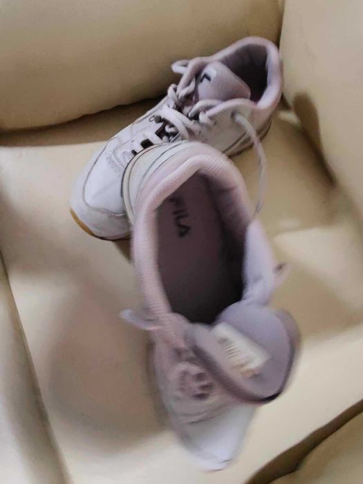 Sapatilhas cinzentas Fila tam. 42