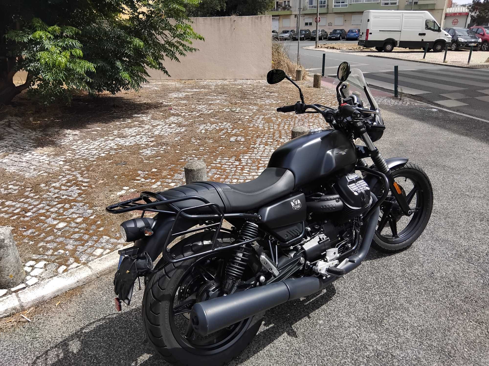 Moto Guzzi V7 Stone NOVA