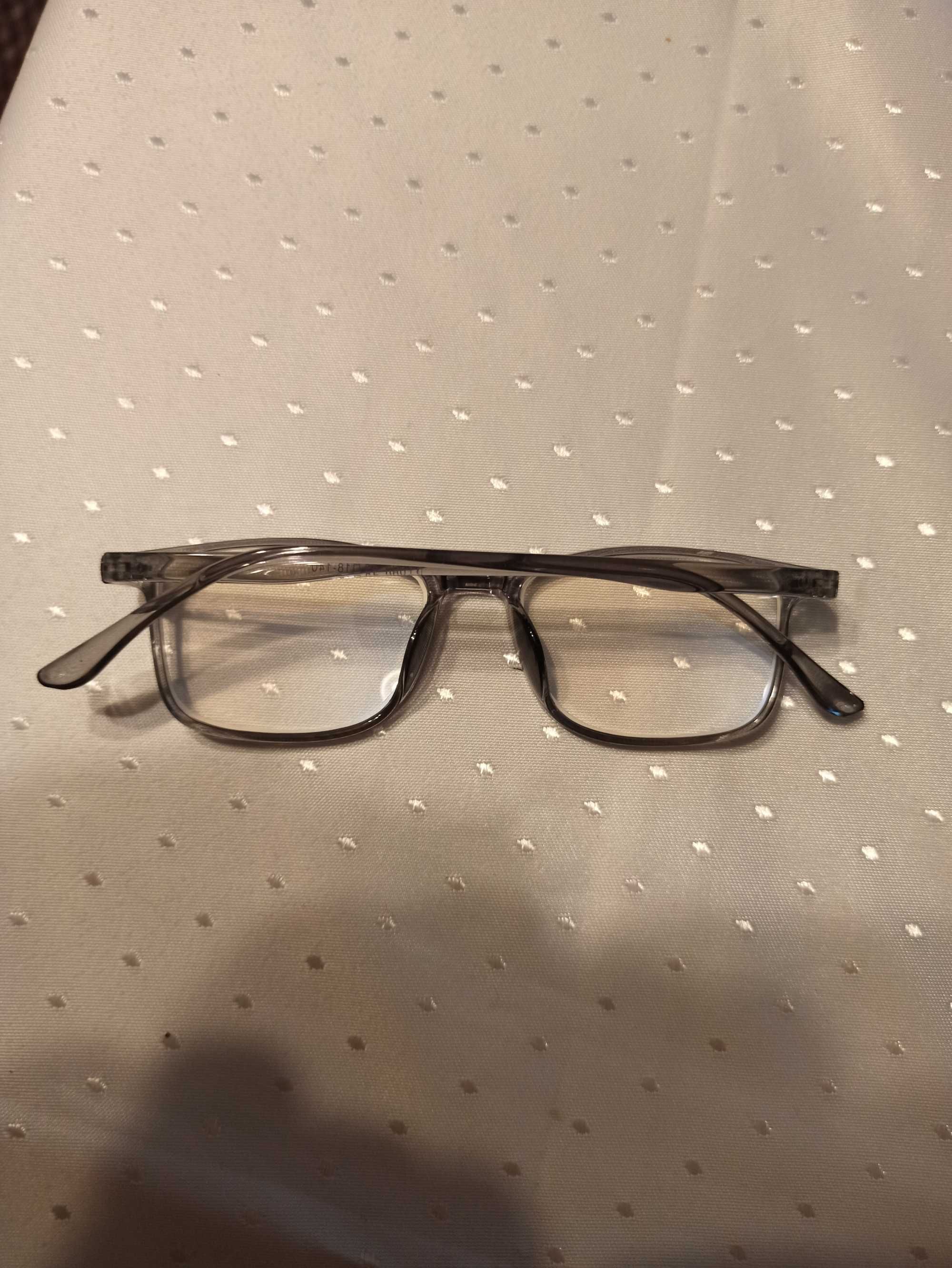 Szaro przezroczyste okulary -1 do dali