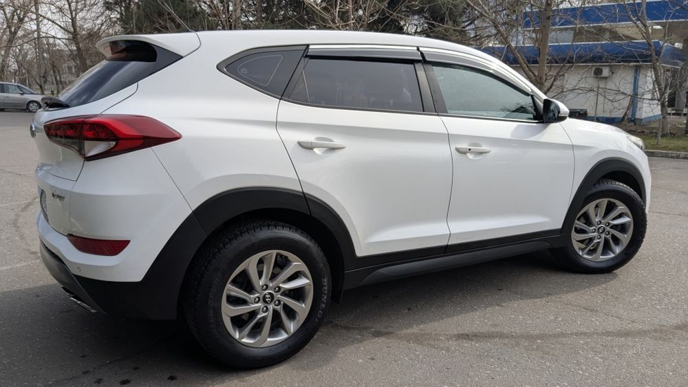 Hyundai Tucson 2015 2л Дизель