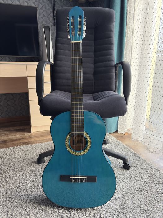 Продам гітару в хорошому стані