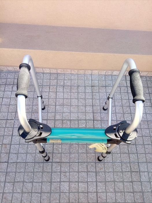 Andarilho Forta Fixo e Dobrável verde