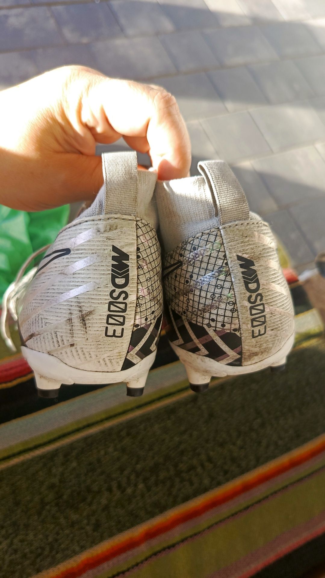 Nike Mercurial świetne błyszczące korki buty piłkarskie 36.5