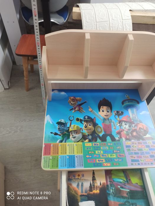 Продам дитячий столик з стульцем