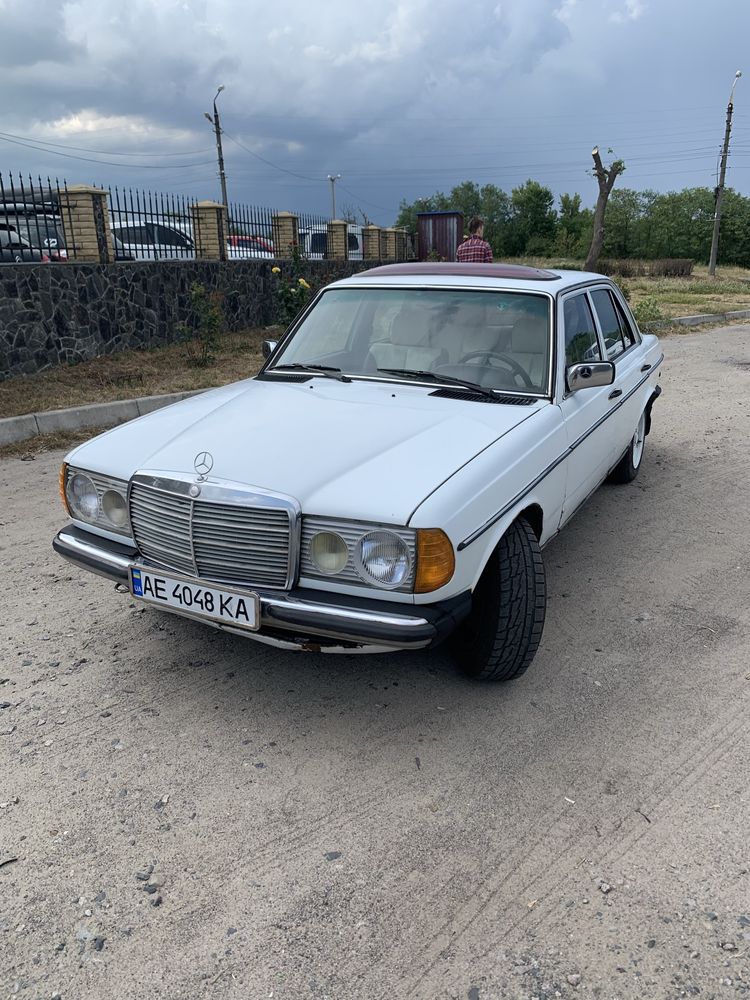 Мерседес w123 дизель 2.4