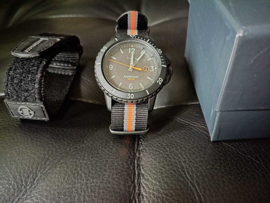 Timex Expedition TW4B23300