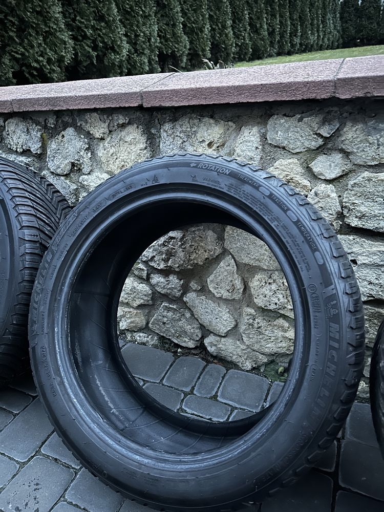 Продам комплект шин Michelin CrossClimate 2 225/45 r17 резина колеса