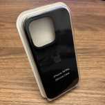 Silicone case z Apple logo iPhone 16 Pro czarny pokrowiec silikon kejs