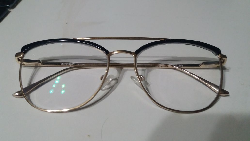 Oprawki okulary +1