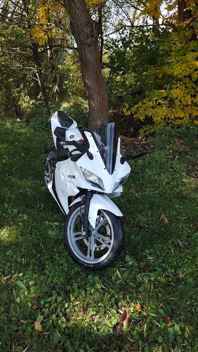 Yamaha YZF-R125 (2009) –  zadbana