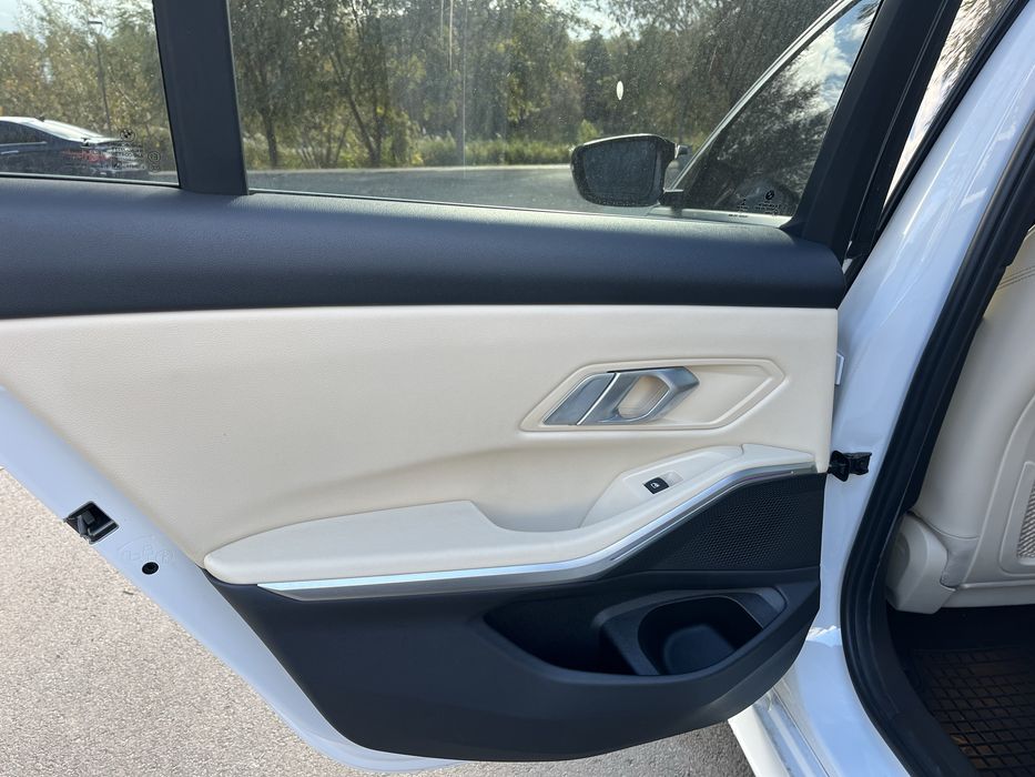 Продаж BMW 330XI 2022 за ГОТІВКУ, або в ЛІЗИНГ | КРЕДИТ