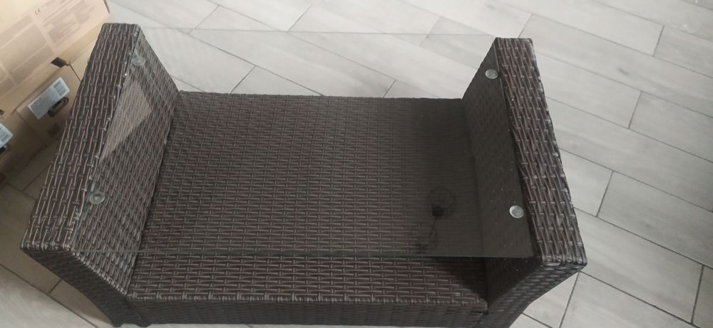 Stolik kawowy z rattanu