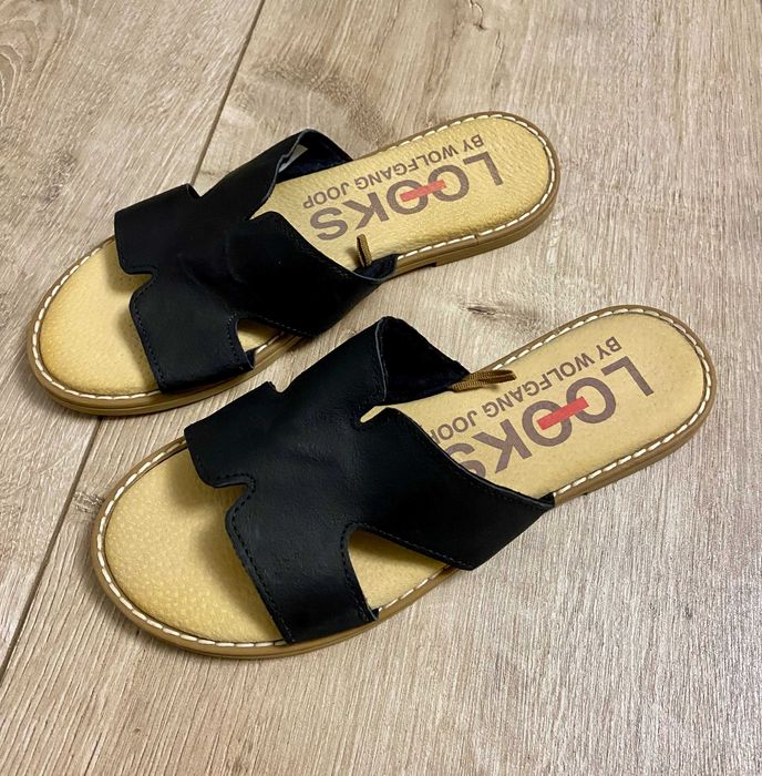 Женские кожаные шлепанцы Looks by Wolfgang Joop