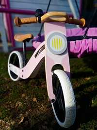 Kinderkraft drewniany rowerek biegowy dla małej księżniczki idealny