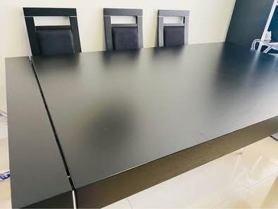 Conjunto de mesa de jantar com seis cadeiras