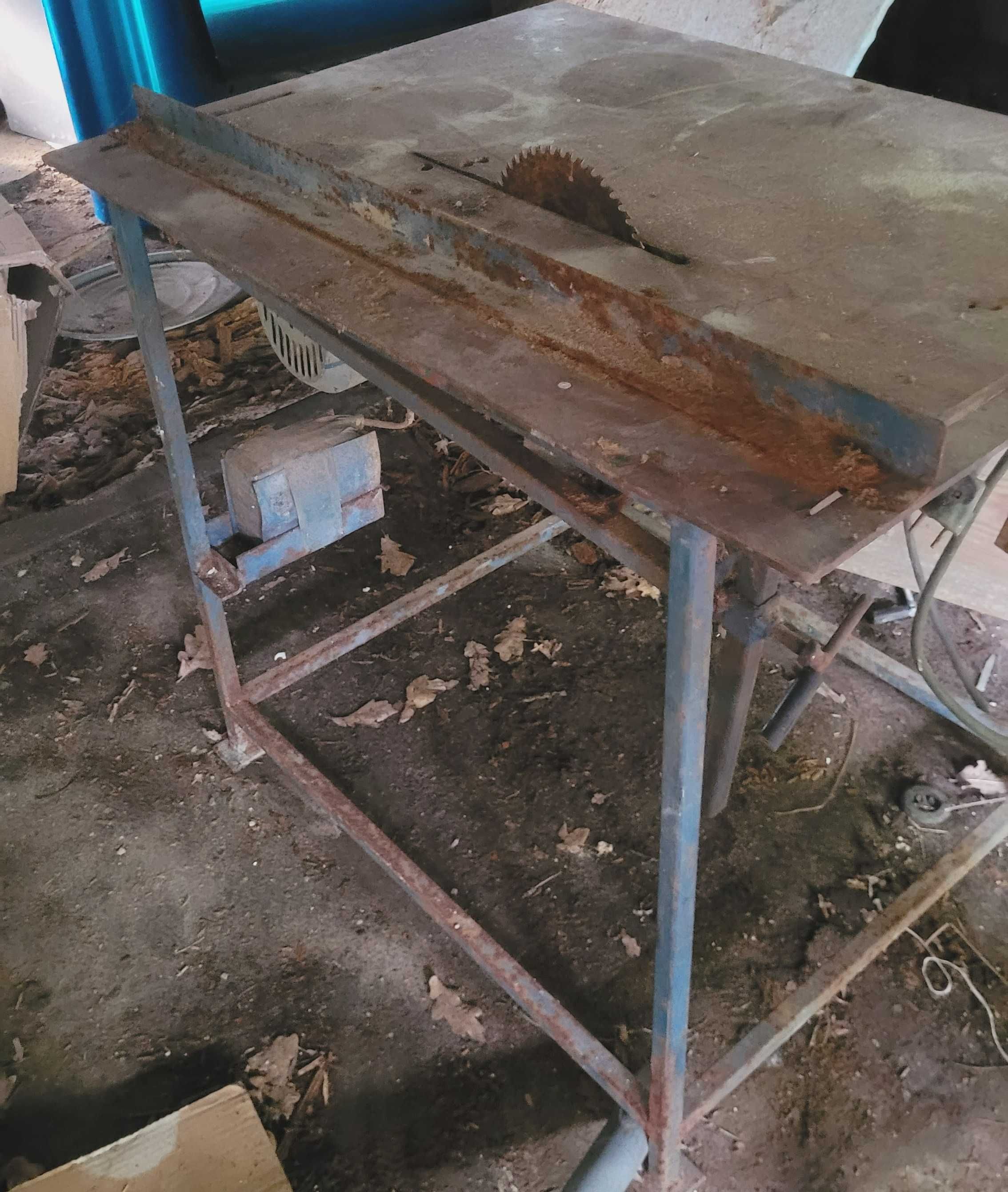 Piła stołowa / krajzega . 1,1 KW regulowany blat