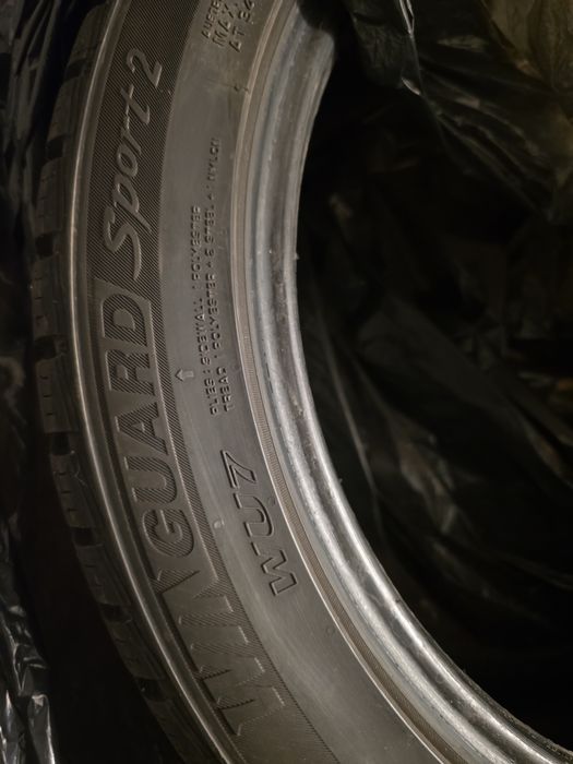 Opony zimowe 225/45/17 - idealny stan