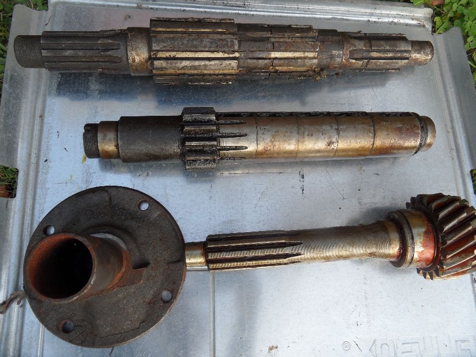 Ził Zis skrzynia biegów części wałek koła ciągnik Sam LKT most tylny