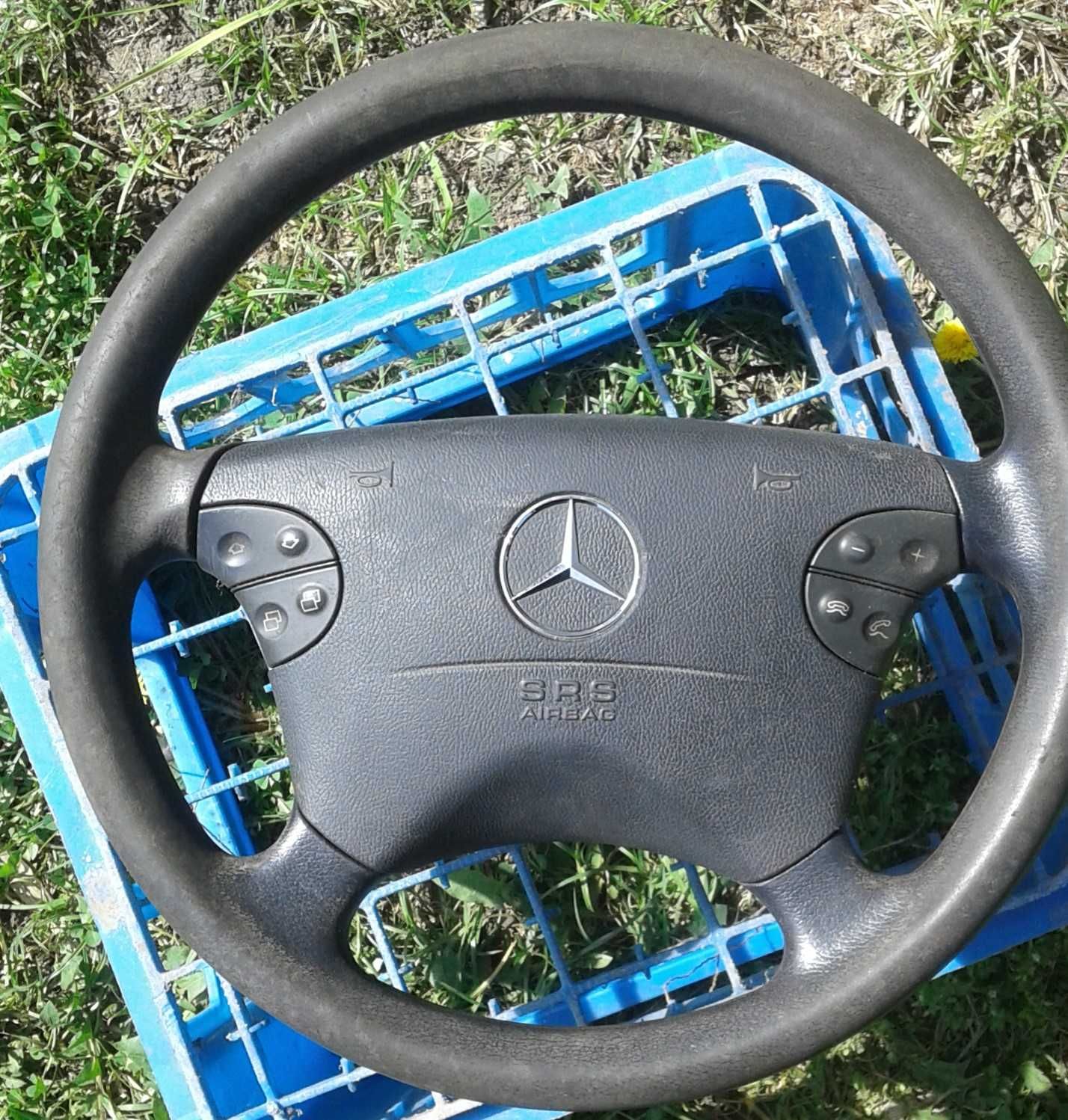 Продаю фари та задні фонарі Мерседес Е210 та С 220 ориг.