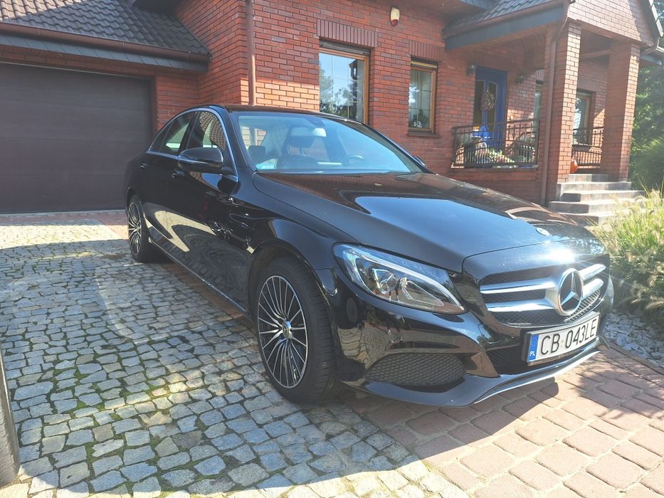 Mercedes Benz klasa C 205 niski przebieg 76tys. Bezwypadkowy