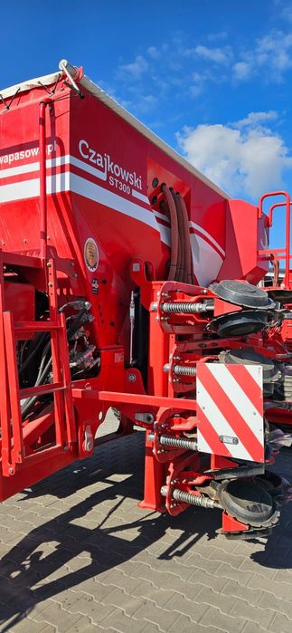 Siewnik Czajkowski ST300 z przystawką do wysiewu zbóż i rzepaku PS300