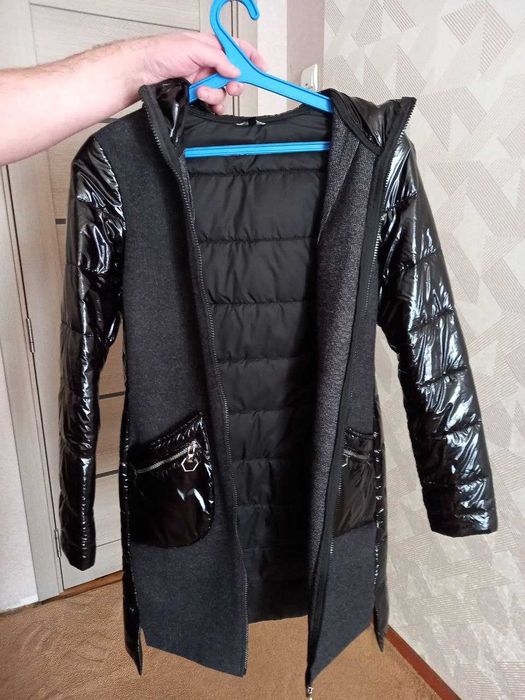 Продам жіночу демисезонну куртку