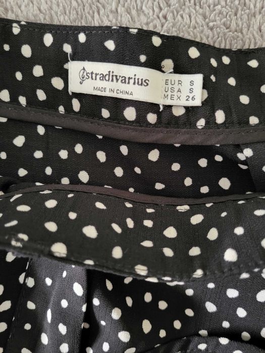 Classic black and white skirt