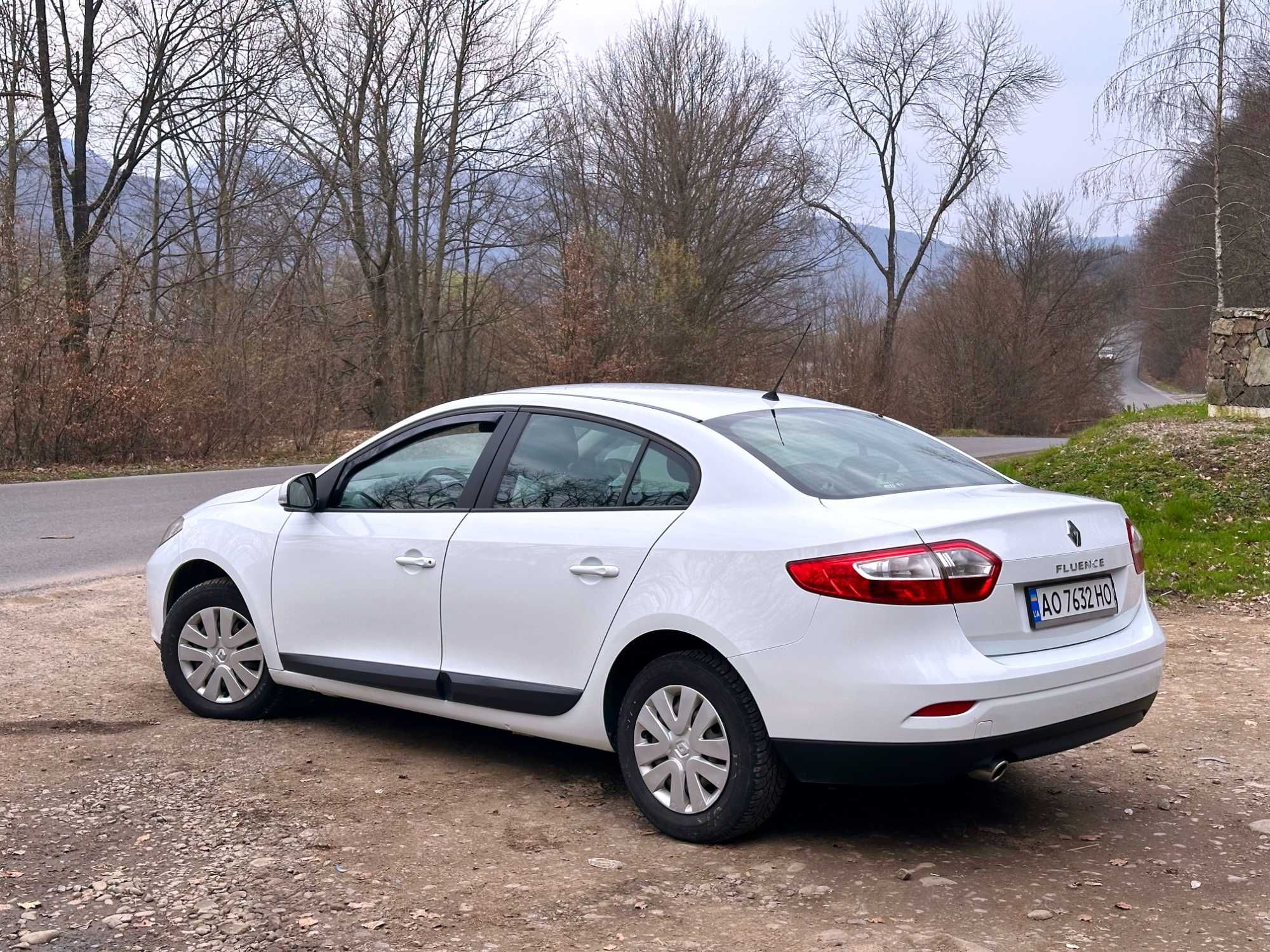 Renault Fluence 2012 (Megane III sedan) 1.5d