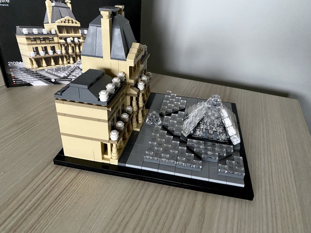 Klocki Lego Architecture Louvre 21024 Luwr Paryż Francja