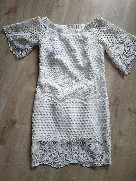 Biała koronkowa sukienka -chrzest, komunia,
