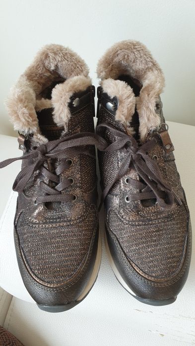 Sneakersy Mustang, botki, adidasy za kostkę, roz. 38