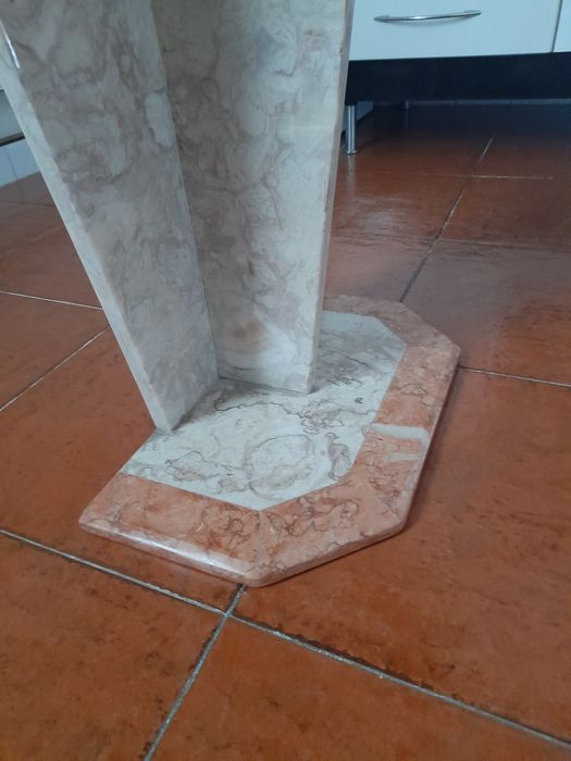 Mesa de encostar de pedra verdadeira