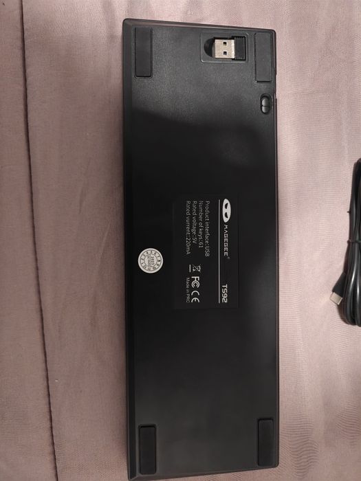 NOVO - Teclado sem fios Gaming RGB  65% - Magegee TS92