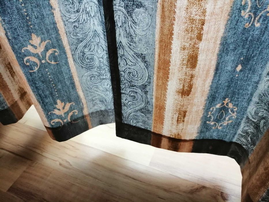 Colcha + almofadas + cortinados