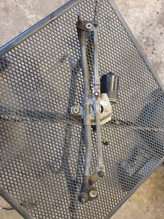 Mechanizm silniczek wycieraczek przod Seat Leon 1 Toledo 2 sprawny