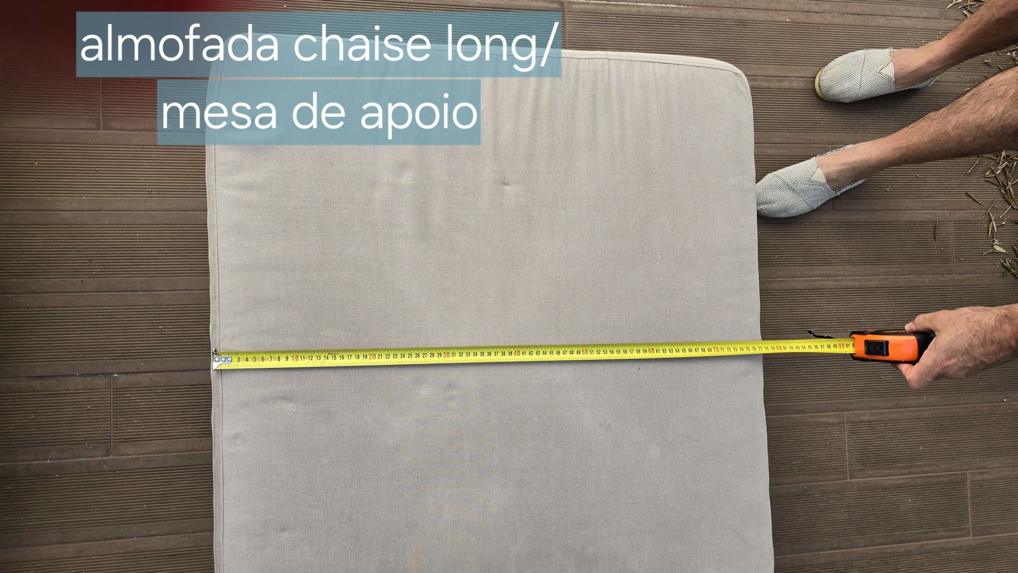 Almofadas usadas sofás jardim