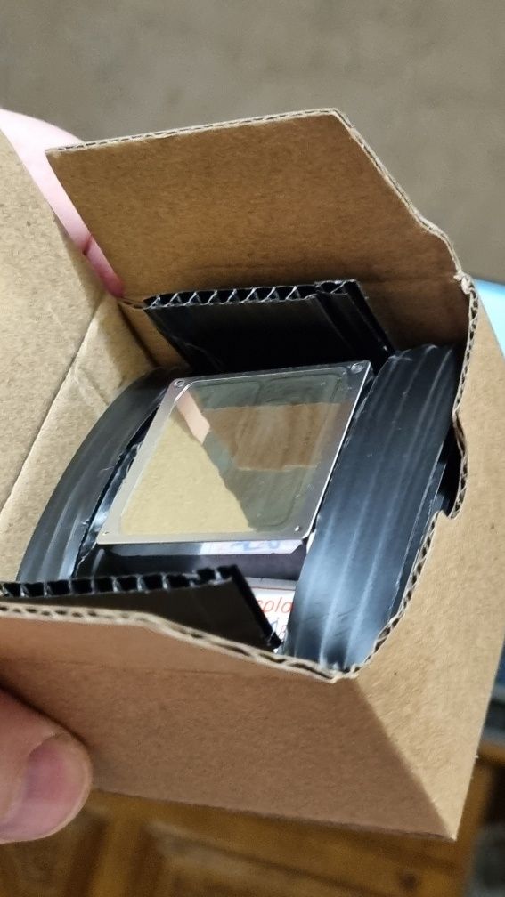 Печатающая головка print head  F190000  Epson WF7010-7510