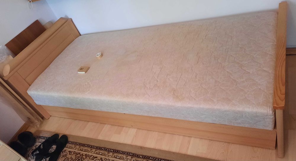 Oddam tapczan 90x200