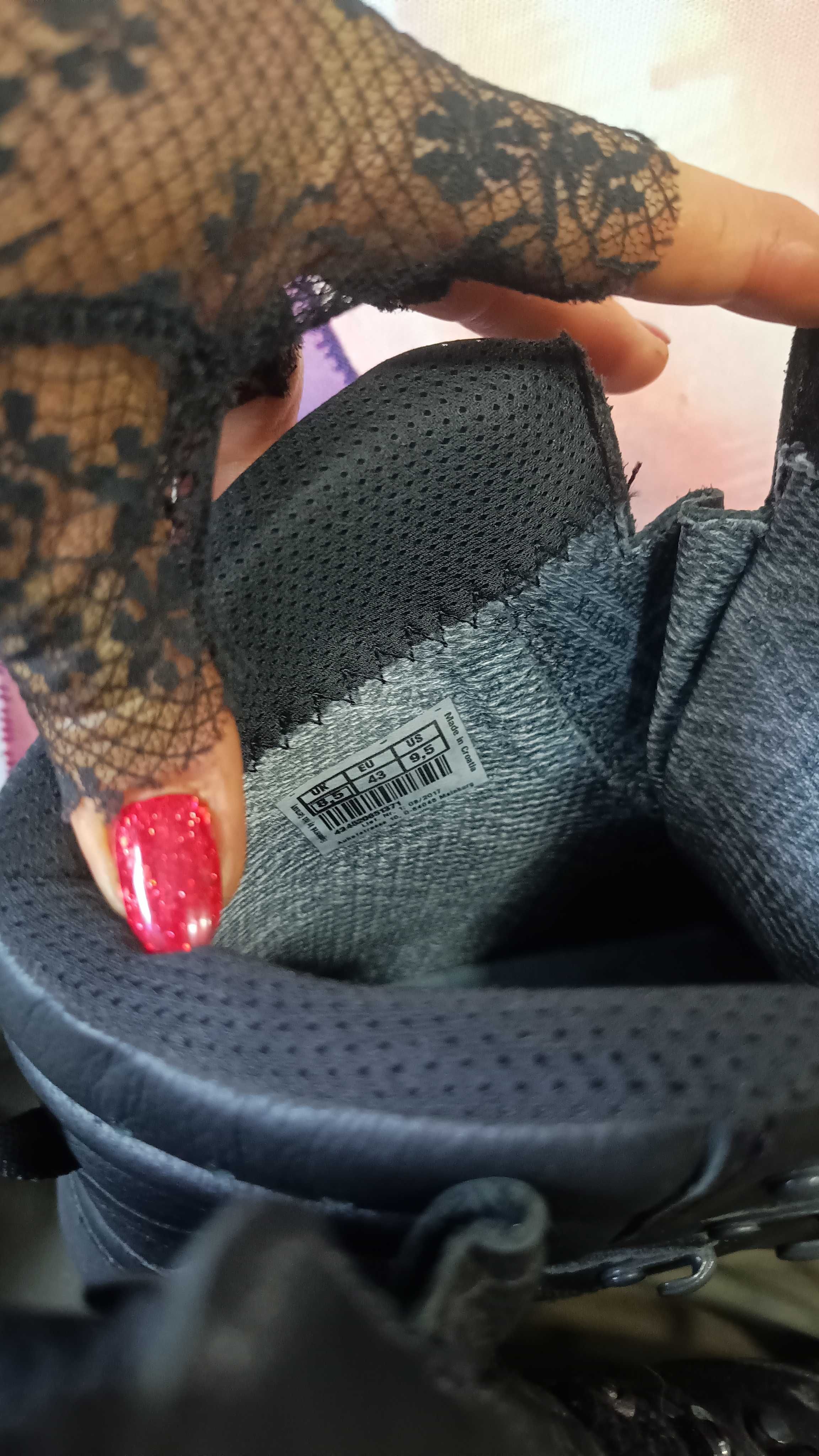 Sprzedam buty kontrakt Meindl ,pełna skóra ,czarne :)