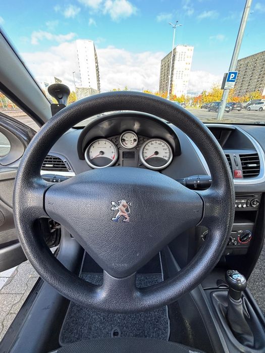 Peugeot 207 benzyna 1.4 2007 r.